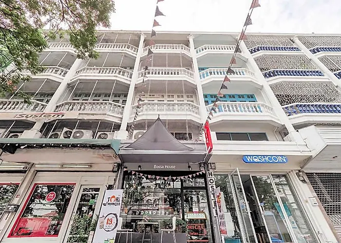 Bossa House & Cafe Hotel