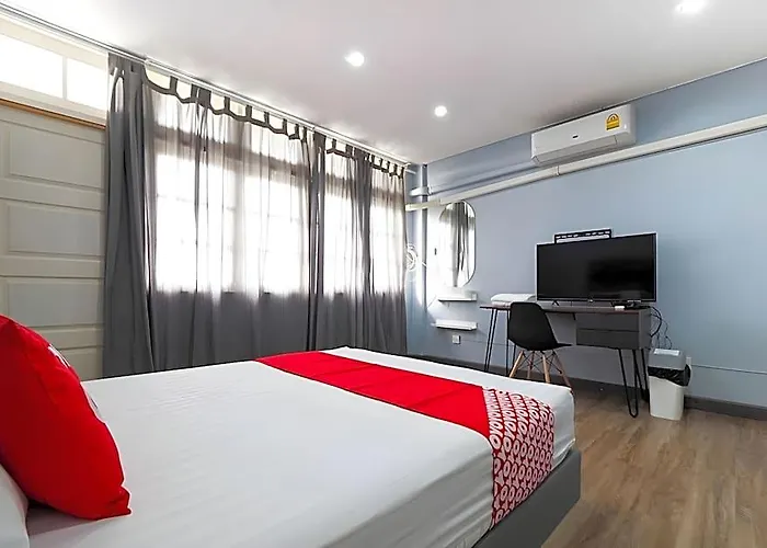 Bossa House & Cafe Hotel Bangkok